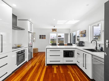 Family comfort meets modern style