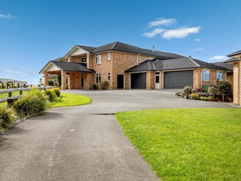 Whitford’s Grand Estate