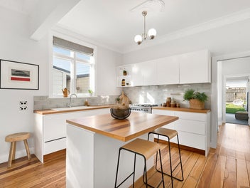 Style, Sunshine & Your Dream Retreat!