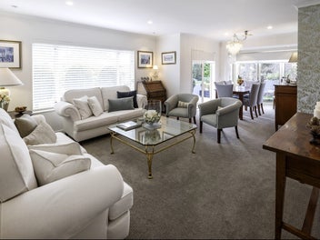 Single-Level Elegance in Exclusive Gated Community