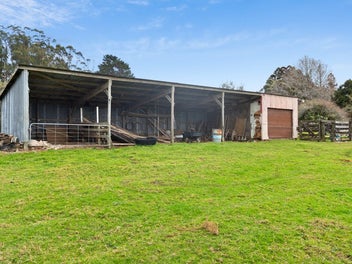 Country Charm with River Views