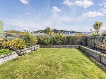 SUNNY KILBIRNIE CHARM & CONVENIENCE