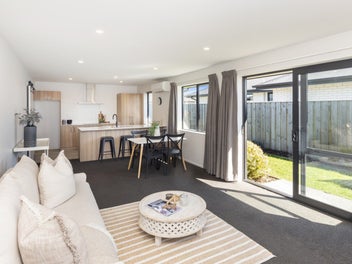 Acland Park showpiece, vendors committed elsewhere