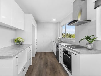 MOVE RIGHT IN FOR CHRISTMAS