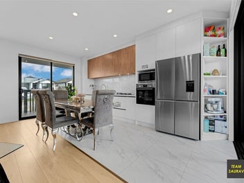Stand-alone 4 Bedroom Karaka Residence!