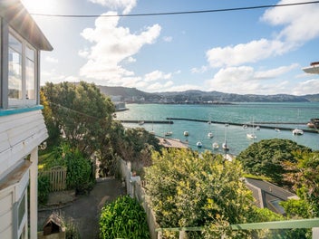 4 x FLAT MT VICTORIA MULTI INCOME