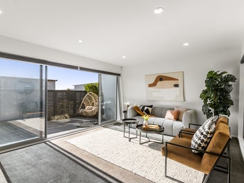 Modern, Stylish & Drenched in Sun