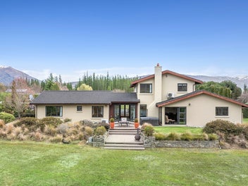 Waterfront sanctuary