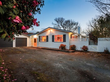 Awapuni - First Home Buy!