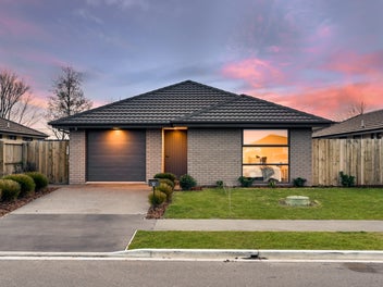Near New and Must be Sold!