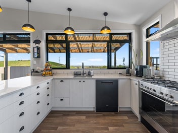 Space, Shedding & Stunning Views