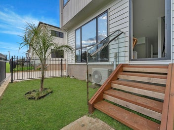 Stylish & Modern Living in the Heart of Manurewa!