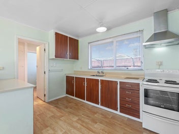 Tidy One-Bedroom Close to Town