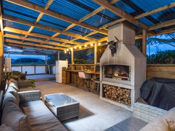 Vendor on the Move - Your Country Summer Awaits