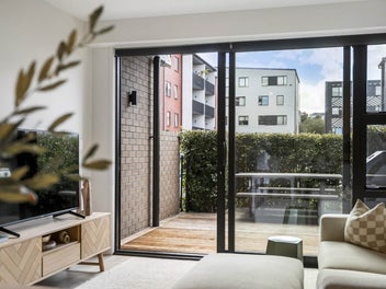Northcote Living : Sunny, Stylish & Private