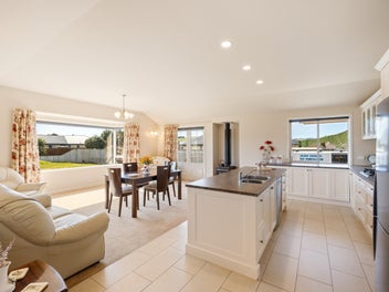 Deceased Estate – Must Be Sold!