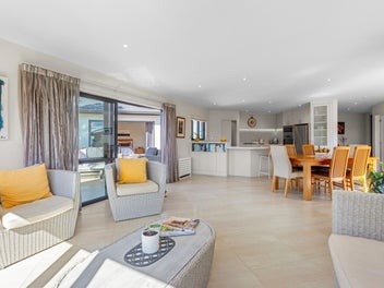 Come and live in nature’s paradise!