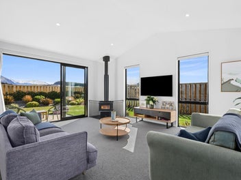 Effortless Living with Space to Entertain