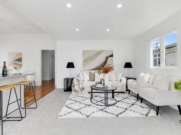 Character, Comfort & Lifestyle in Mangere Bridge