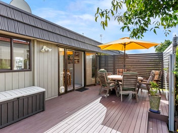Flexible, Freehold and in Rangi Zone