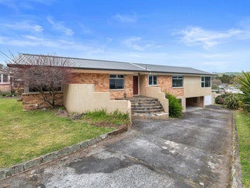 Image 1 of 20