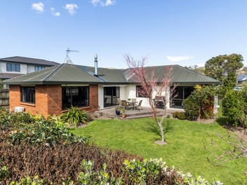 Family Living in Popular Kingsgate