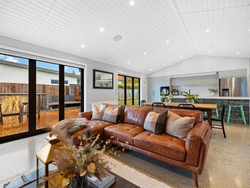 Style, Warmth and Space at 40 Risinghurst Terrace