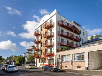 New York Chic in Ponsonby