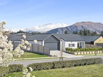 Fresh and functional living