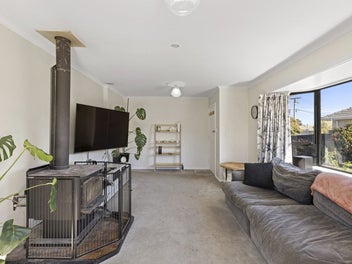 Spacious Family Home with Modern Comforts!!