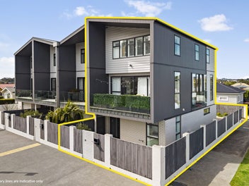 Modern Living by the Beach in Pt Chevalier