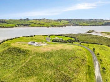 Country & Coastal Lifestyle on the Kaipara Harbour