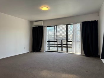 Image 1 of 20