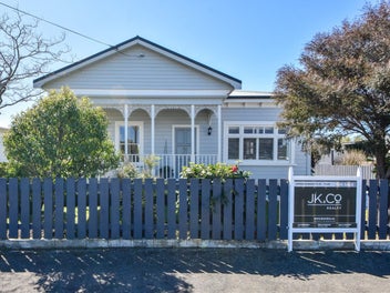 Charming Villa with Character & Comfort