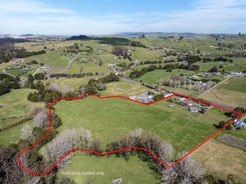 Dual Family Lifestyle Living or Home & Income!