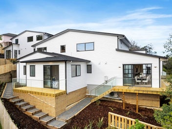 Luxury Living + Stunning Bush Views