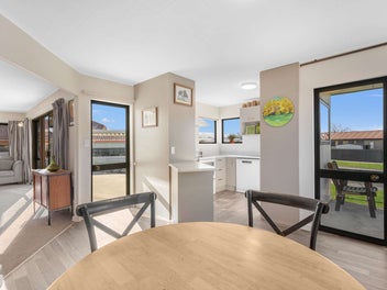 Central Character, Comfort & Convenience
