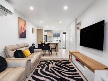 Smart, Easy Living in Flat Bush