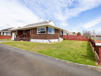 Low Maintenance Living - Just Steps From Town