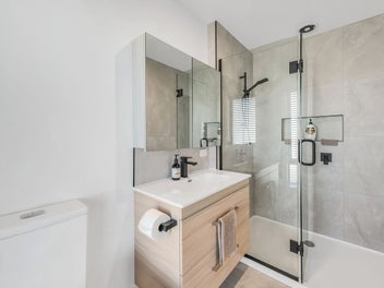 Luxury Living in Kopper Crescent