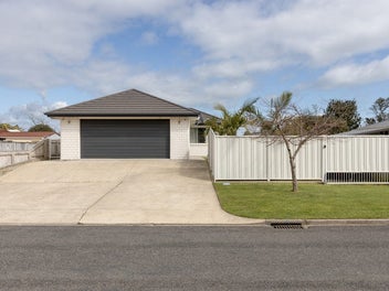 Central, Modern, Easy-Care