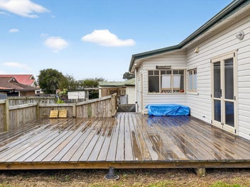 Smart Start, Easy Living, Prime Location.