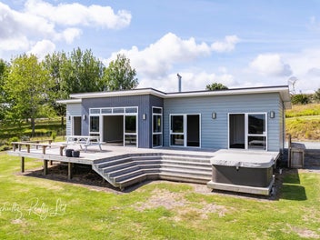 Serious Sellers, Stunning Views!