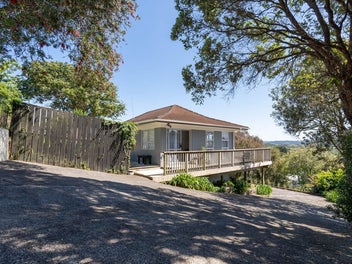 Modern Cottage with Rumpus Room and Expansive View