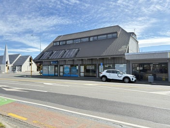Image 1 of 10