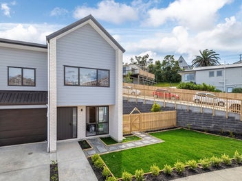 Your Coastal Haven Awaits in Stanmore Bay