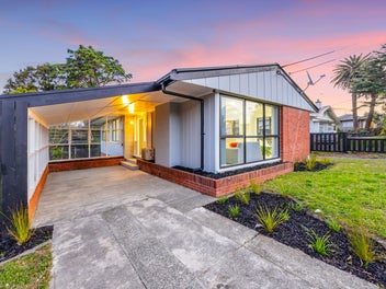 "Freehold Gem -Fully Refurbished 3-Bedroom Beauty"