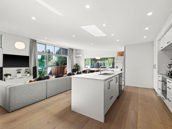 Stylish Executive Home with Outlook