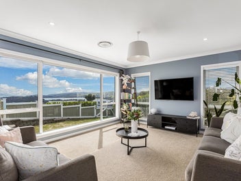 Single-Level Stunner with Spectacular Views