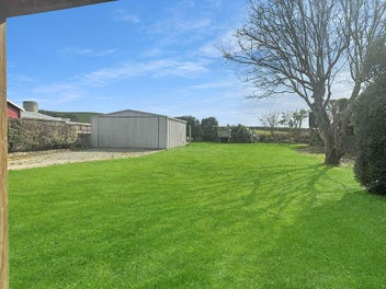 Walking distance to Weston School